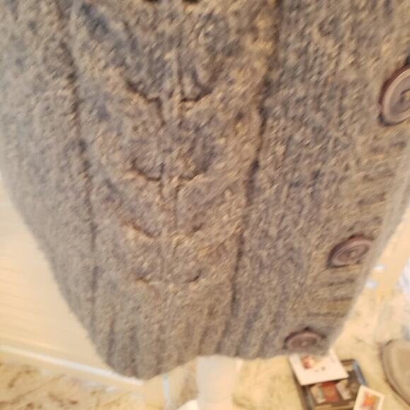 LL BEAN BLUE CABLEKNIT BUTTON DOWN SWEATER VEST SIZE XL - Picture 5 of 6